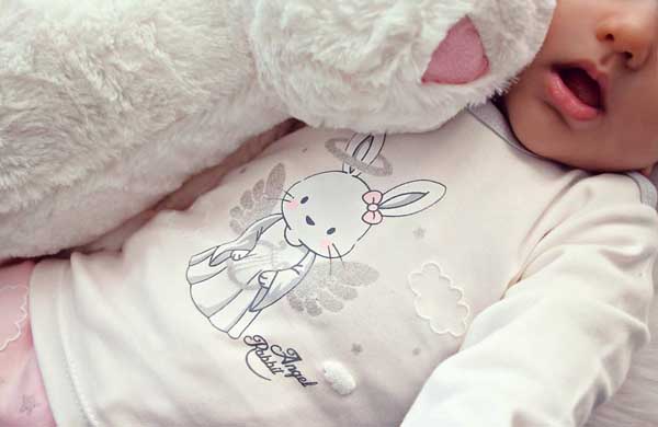 ست 5 تکه لباس نوزاد آرین طرح انجل